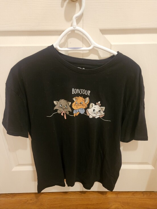Disney Tops - Disney's "The Aristocats" T-shirt